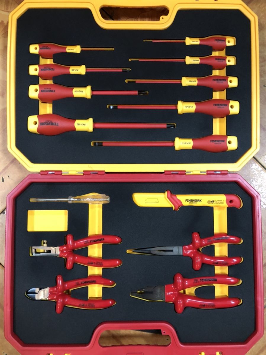 Bộ dụng cụ c&aacute;ch điện 1000V 15PCS FINEWORK 99LB001
