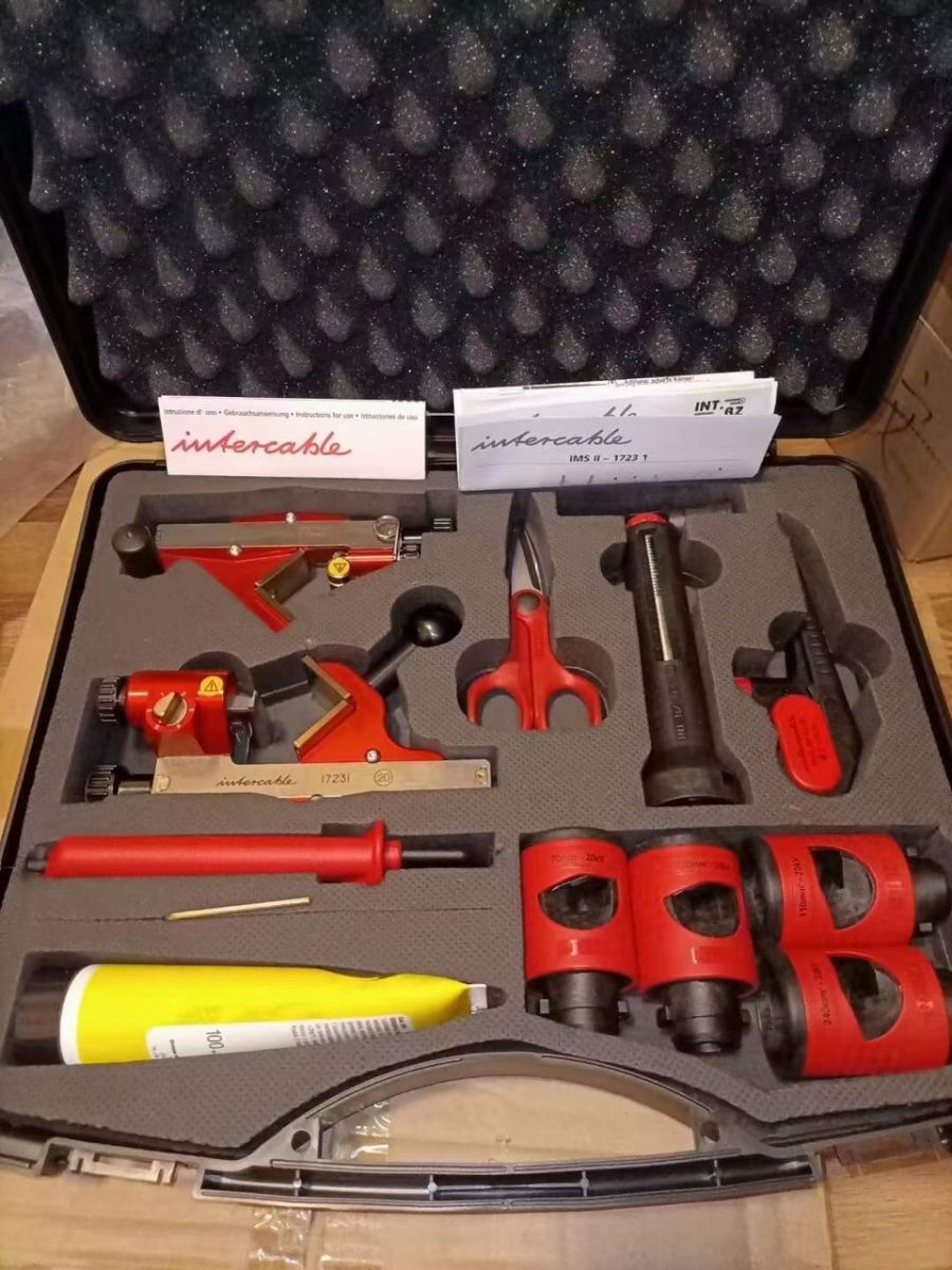Bộ dụng cụ l&agrave;m đầu c&aacute;p Intercable 1799002