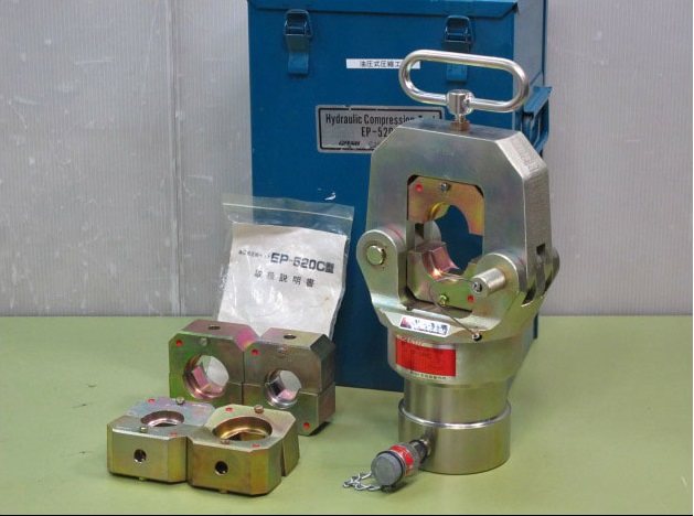 Đầu &eacute;p cos thủy lực IZUMI EP-520C (NICHIFU NP 520)