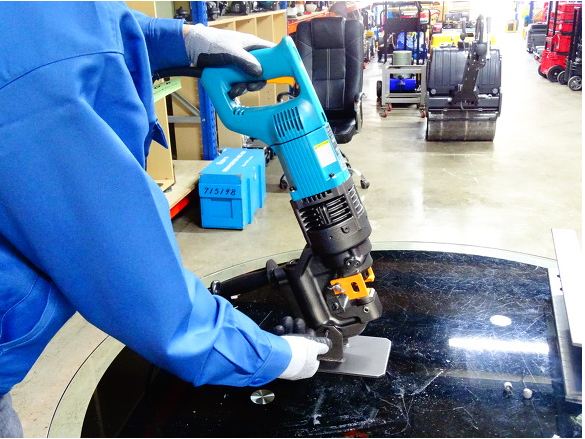 M&aacute;y đột lỗ thủy lực chạy điện Ogura HPC-N209W