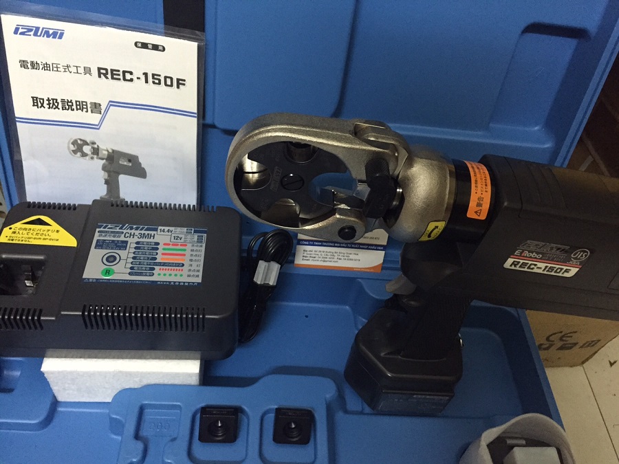 M&aacute;y &eacute;p cos d&ugrave;ng pin IZUMI REC-150F