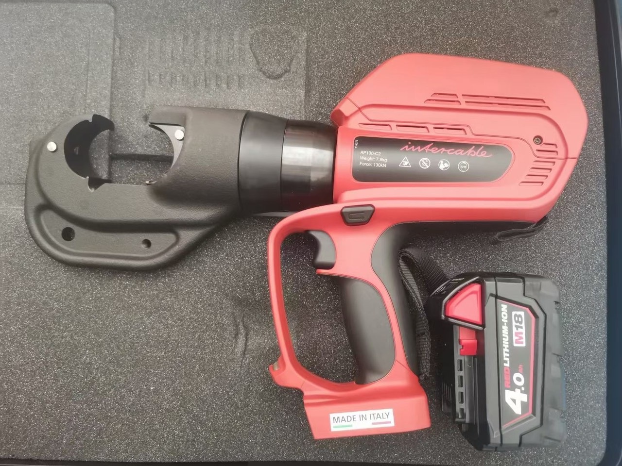 M&aacute;y &eacute;p cos thủy lực d&ugrave;ng pin INTERCABLE AP130-C2