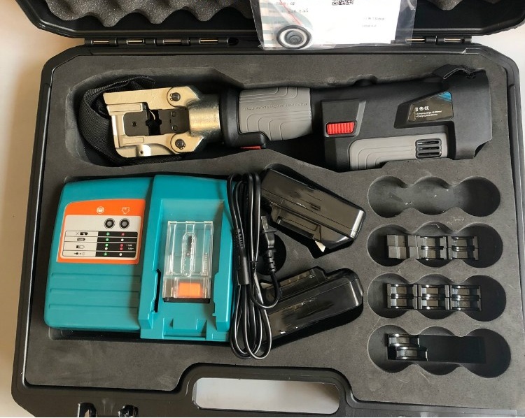 M&aacute;y &eacute;p cos thủy lực ZUPPER PZ-240