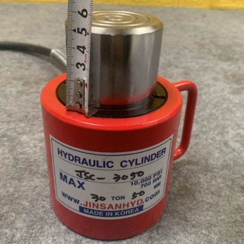 K&iacute;ch thuỷ lực 30 tấn JSC-3050