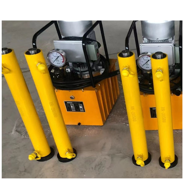 K&iacute;ch thuỷ lực hai chiều 30 tấn RR-30500