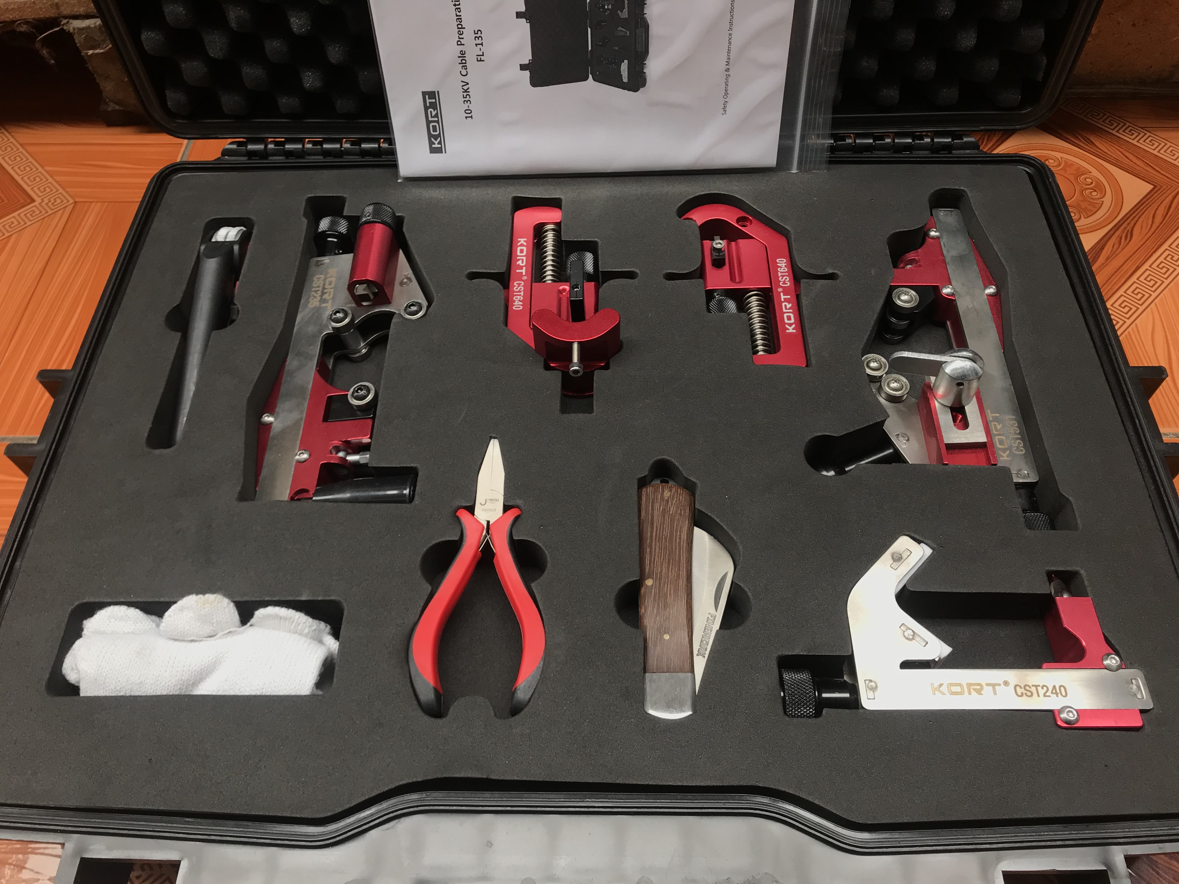 ​Bộ dụng cụ l&agrave;m đầu c&aacute;p đa năng KORT FL-135